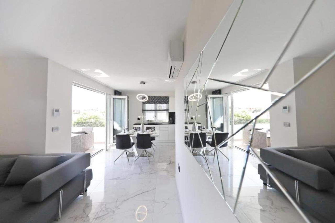 Luxury Majpruz Suites I Zara Esterno foto