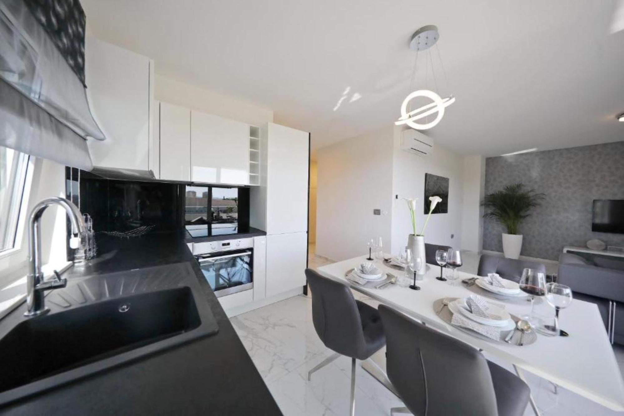 Luxury Majpruz Suites I Zara Camera foto